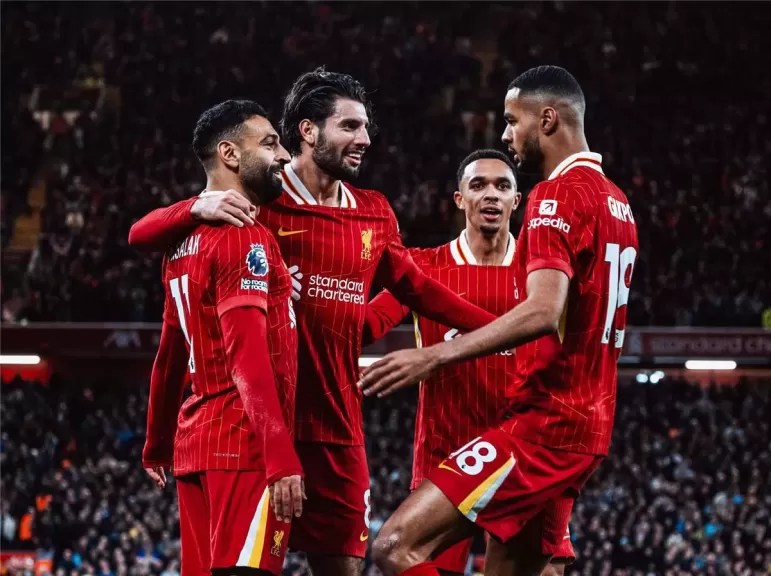 ليفربول يكتسح ابسويتش تاون 4-1 ويعزز صدارته للدوري الإنجليزي