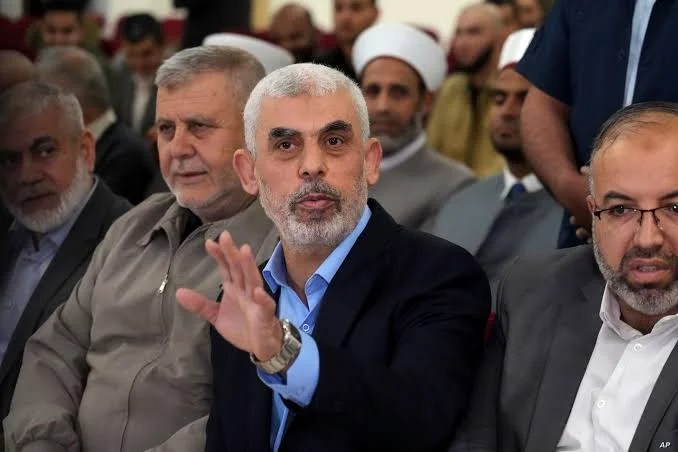 السنوار الذي أسقط الأسد.. كيف نفهم ما حدث؟