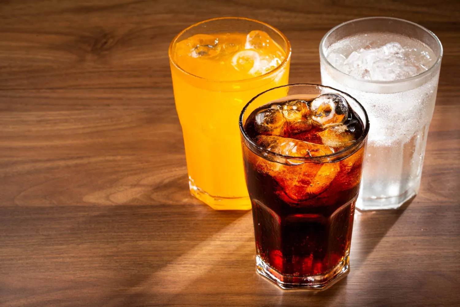 مشروب يدمر صحتك في رمضان! ابتعد عنه فورًا