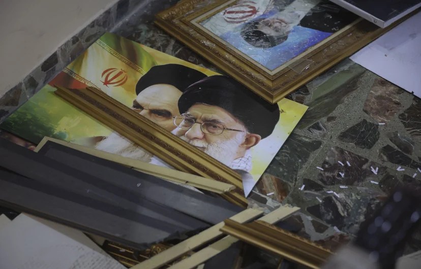 مؤشرات سقوط نظام الملالي تتزايد … 2025.. عام التغيير في إيران؟