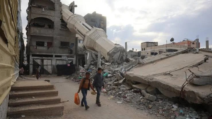 مستقبل غزة بين حسابات السياسة وصراع النفوذ