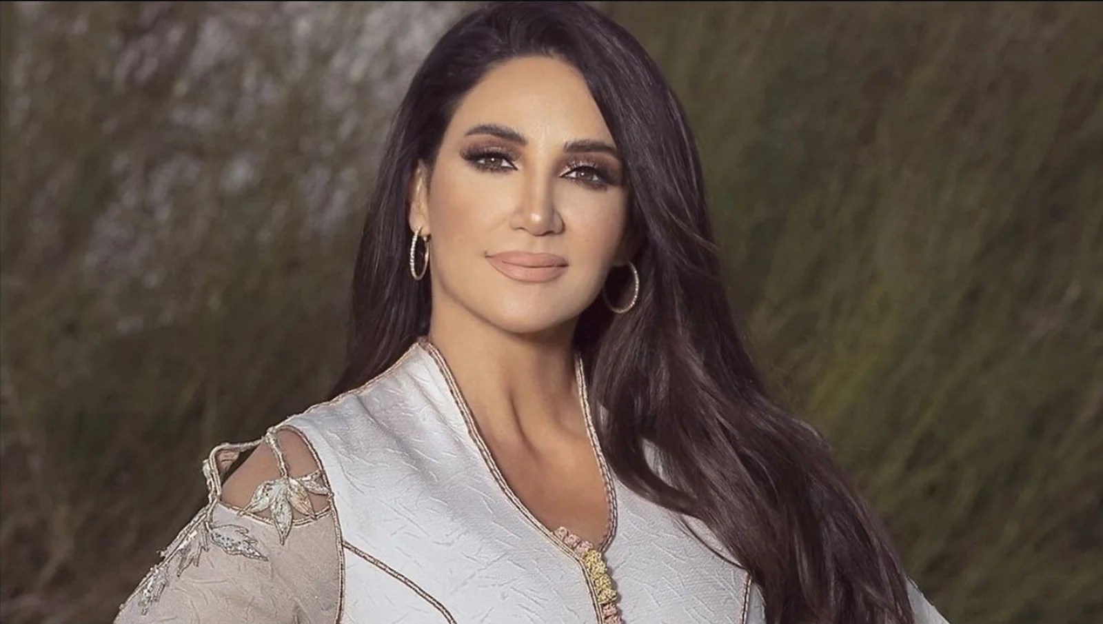 اعتزال ديانا حداد.. الفنانة تكشف الحقيقة