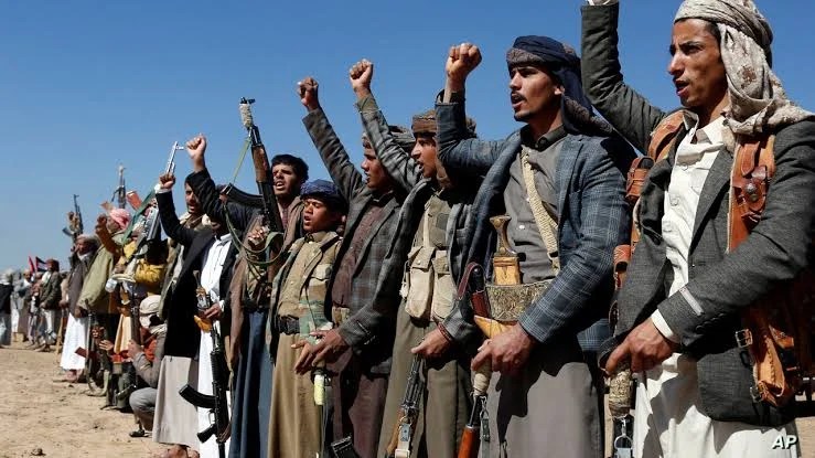 بعد توقعات الضربة الوشيكة.. «الحوثيون» يحذرون: أي تصعيد ضد إيران سيشعل المنطقة