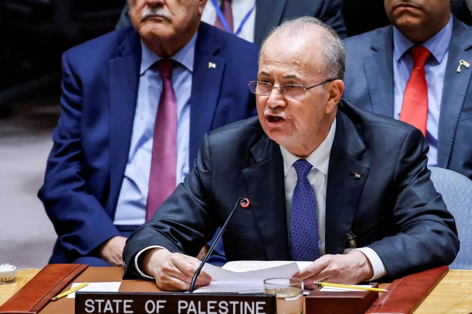 رئيس الوزراء الفلسطيني يكشف حجم المأساة في غزة ويطالب المجتمع الدولي بوقف المجازر
