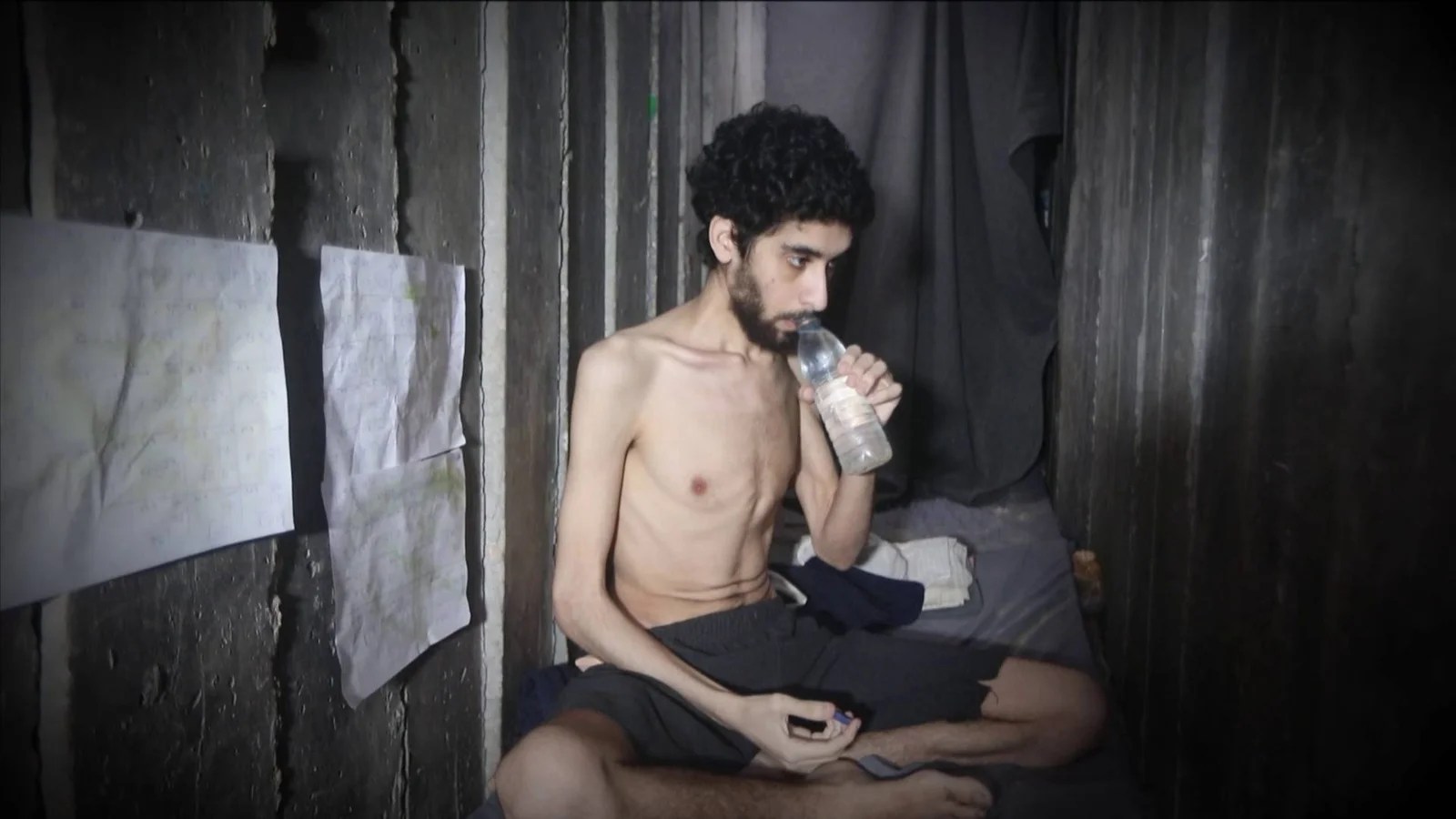 أصوات الأسرى من باطن الأرض.. هل تستجيب حكومة الاحتلال لنداء الرهائن؟