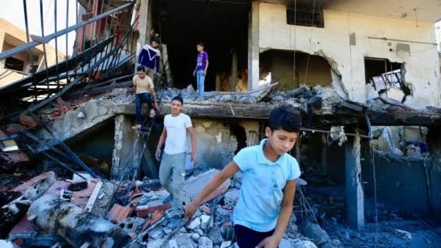 غارات إسرائيلية جديدة على جنوب لبنان.. وتصعيد ميداني رغم سريان الهدنة