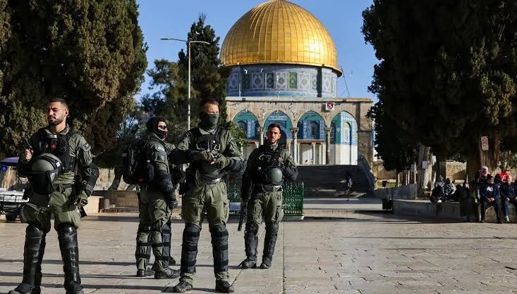 تصاعد التهريب يشدد الحواجز في القدس