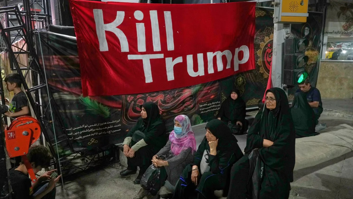 إيران توسّع دائرة المواجهة باستهداف الرادارات الأميركية… والخليج أمام اختبار أمني واقتصادي جديد