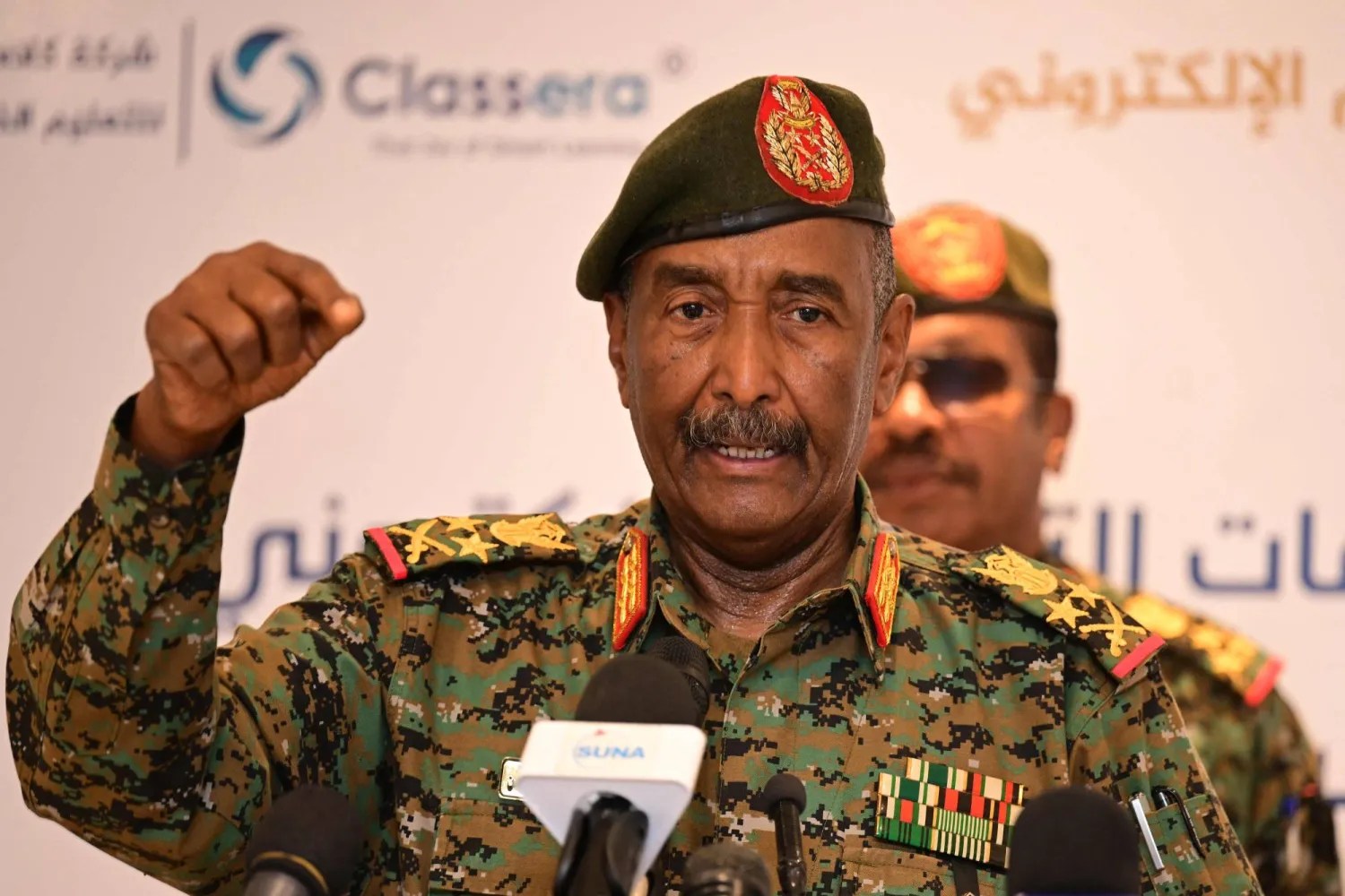 البرهان يطلق مبادرة حوار سوداني ويرفض عودة حميدتي للسلطة