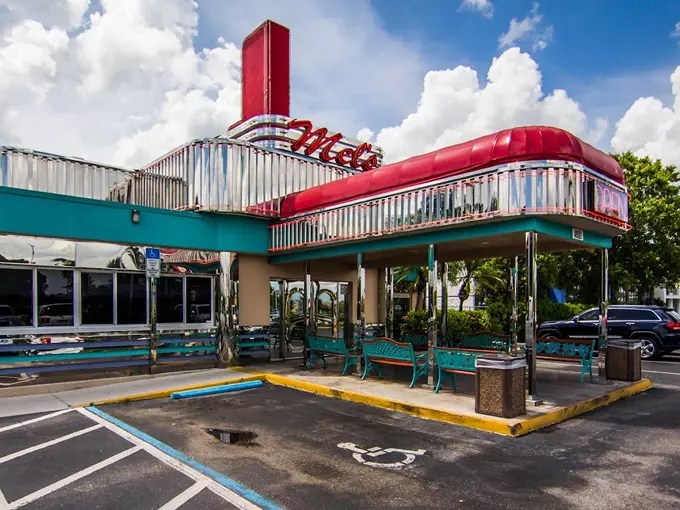 Travel Back to the 1950s: Discover Florida’s Most Authentic Retro American Diner
