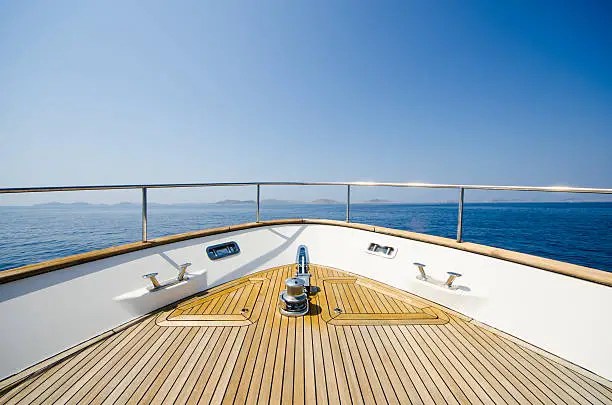 My Parents Refused $5,000 to Save My Leg—Then My Brother Sold Everything He Owned and Gave Me $800