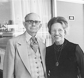 Albert and Goldie Brumley on Mid-Life Blogger