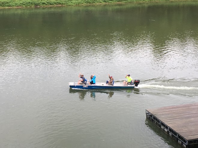 Cedarwood Lodge has Rental Boats