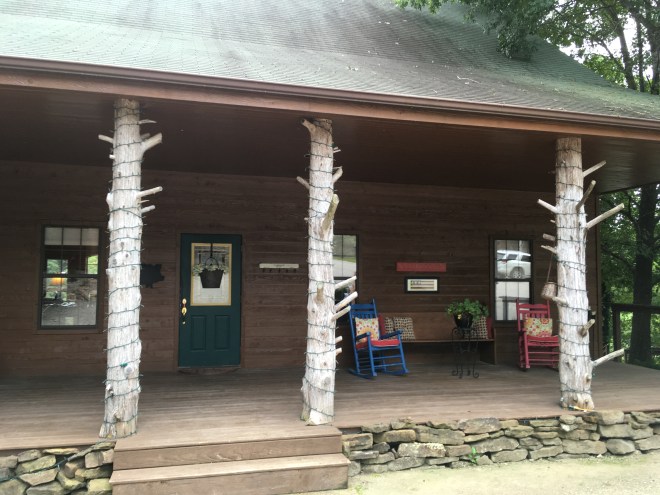 Cedarwood Lodge River Lodge