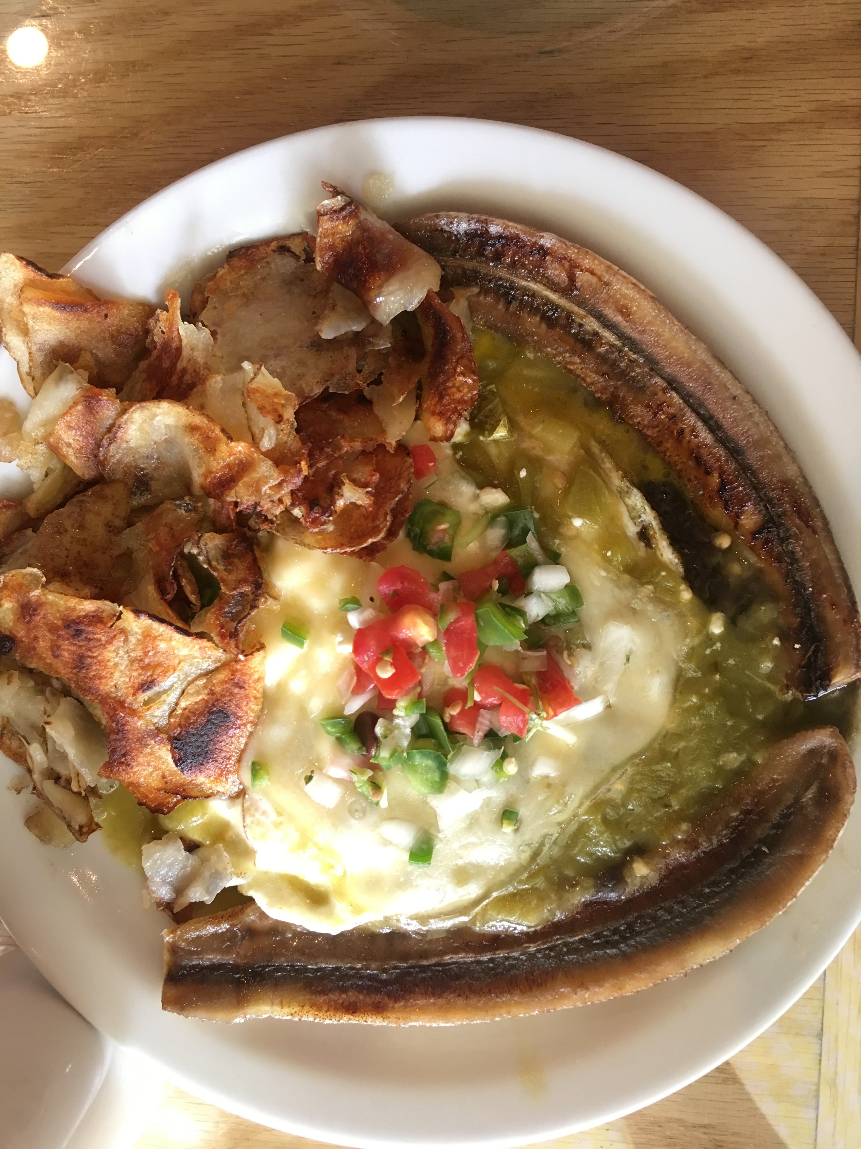 Roadfood ~ The Roadtripper's Companion