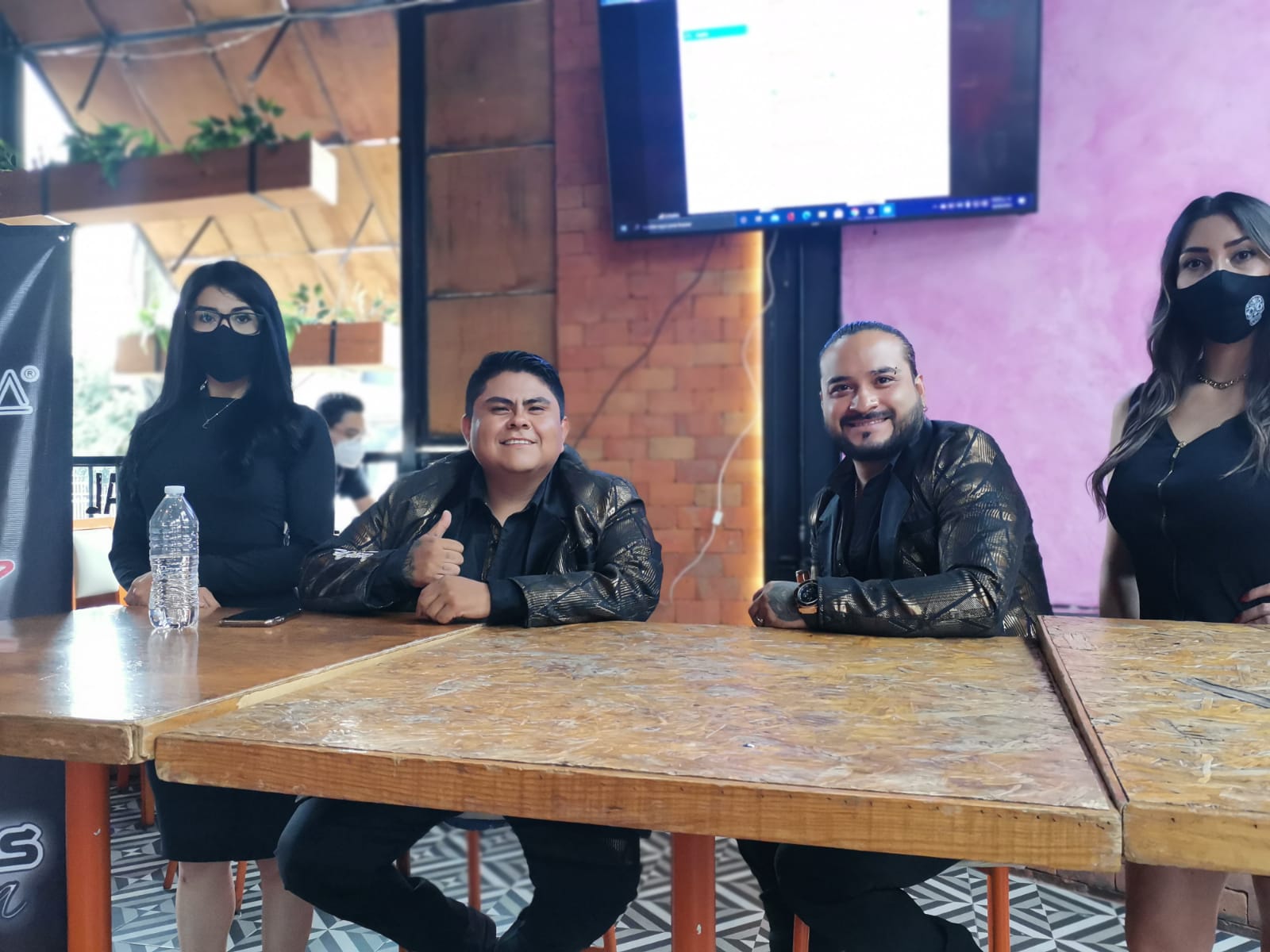 Los Valedores de la Sierra y Los Buitres de Culiacán festejan los 14 años de La Martina