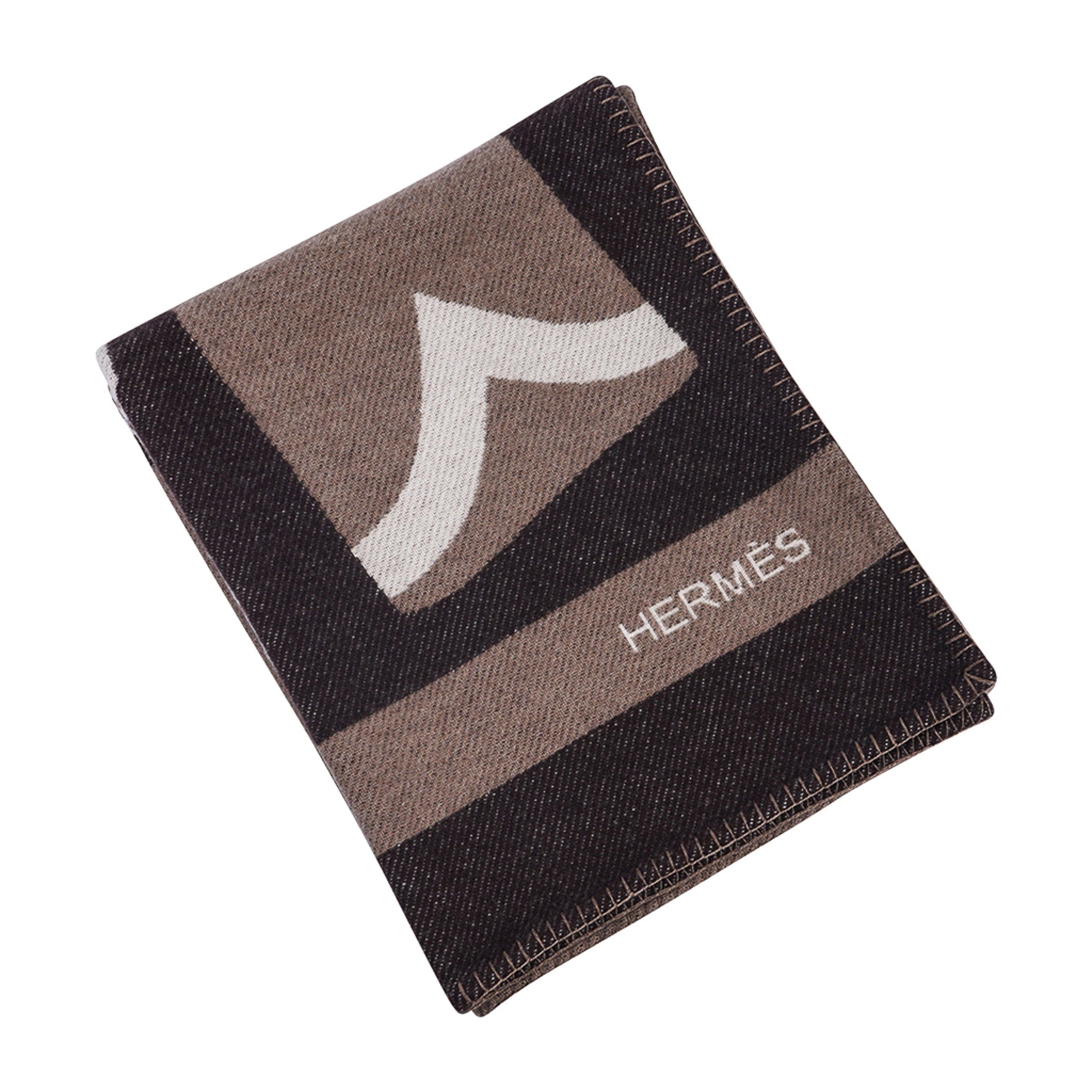 Hermès Brandenbourgs Blanket in Ecorce Cashmere | Mightychic