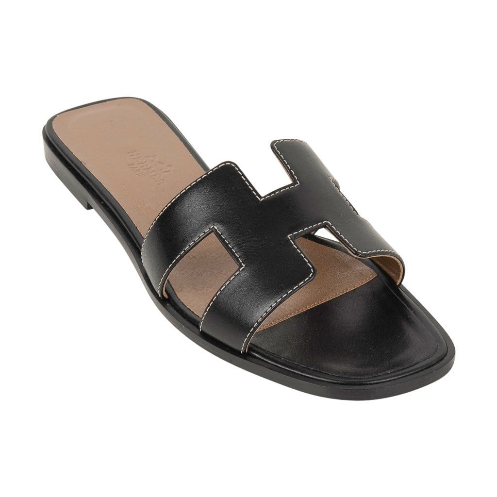 Hermes Shoes Flat Oran Sandal Black Calfskin White Top Stitch 36.5