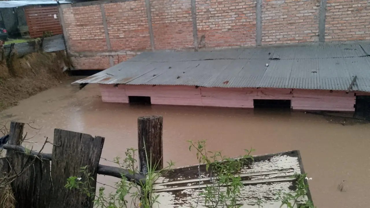 Lluvias en Cuenca provocan inundaciones en varios sectores