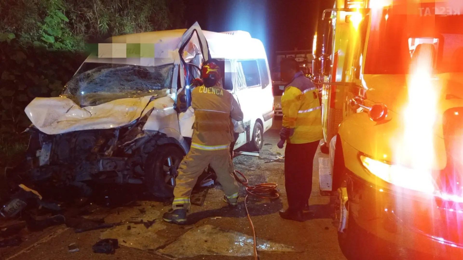 Accidente en la vía Cuenca-Molleturo, en Sayausí, deja dos muertos