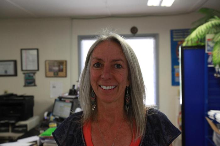 Linda was very helpful and friendly at the Guffey post office.