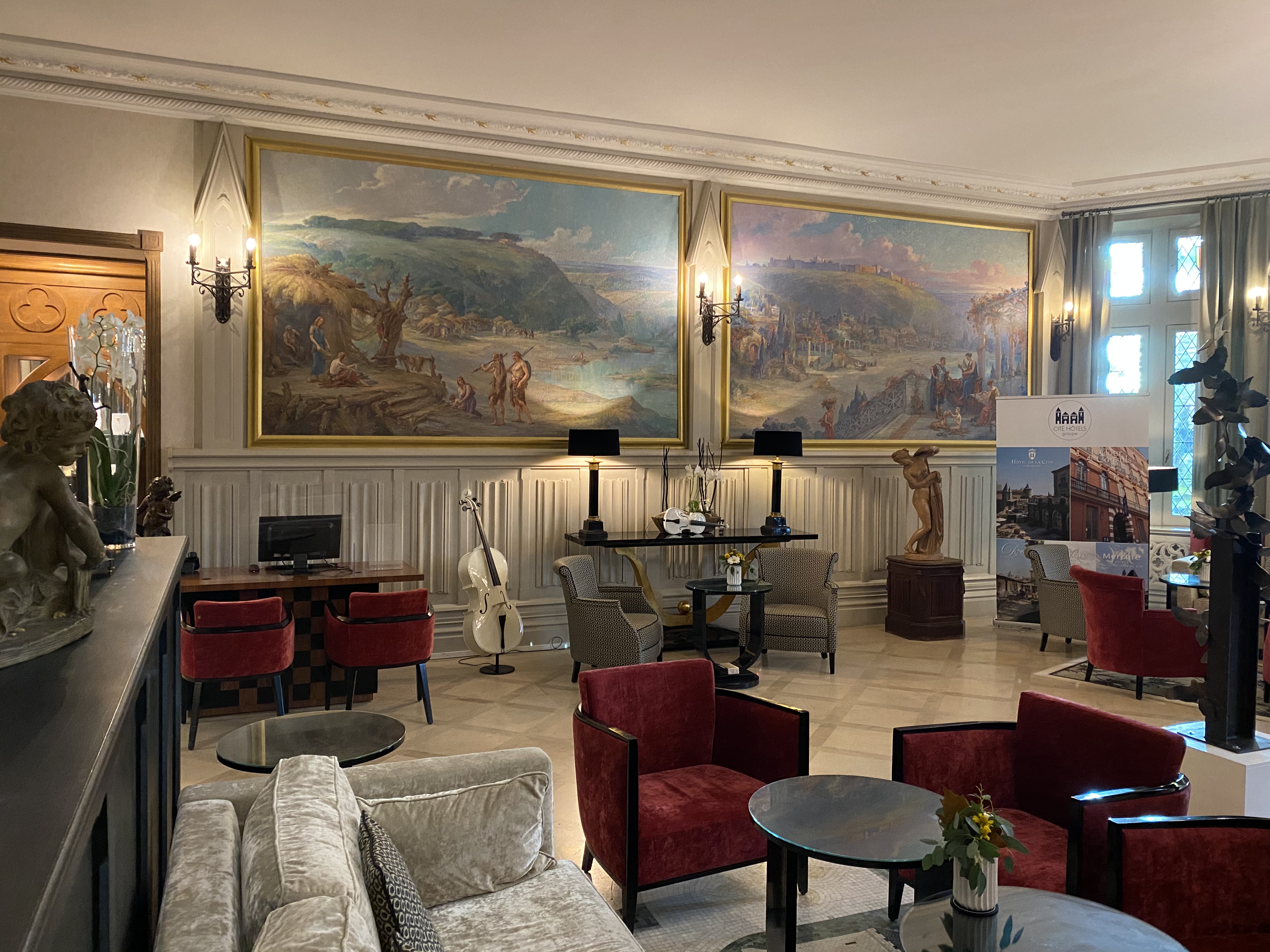 <em><sub>Wonderful historical paintings by Henri Pringuet</sub></em>