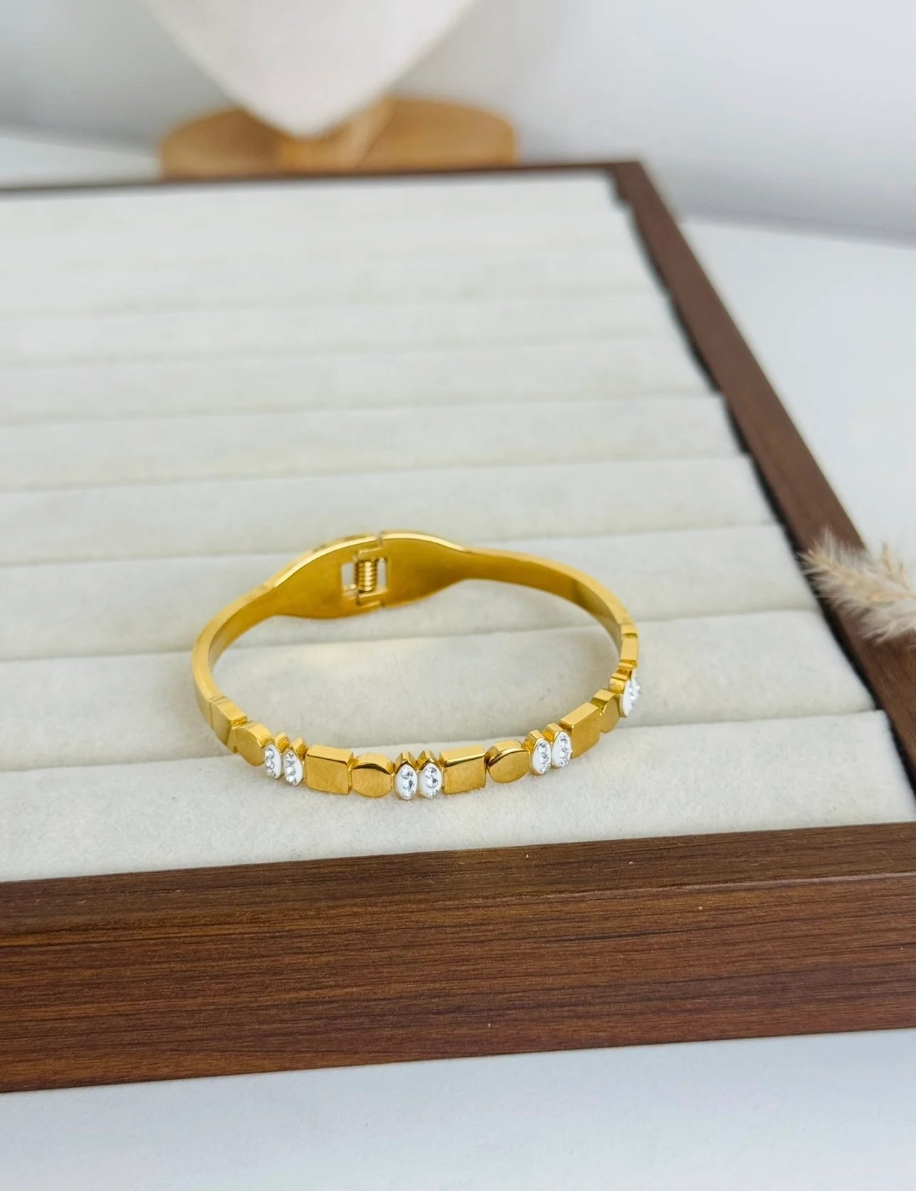 Mini Queen Bangles ( kid size )
