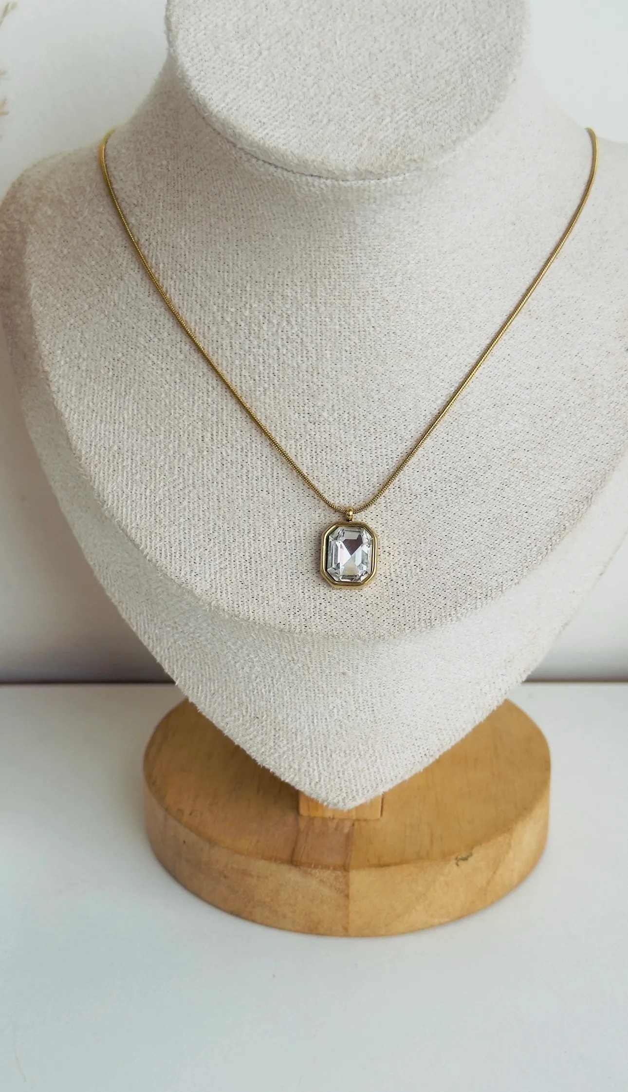 Crystal Chain