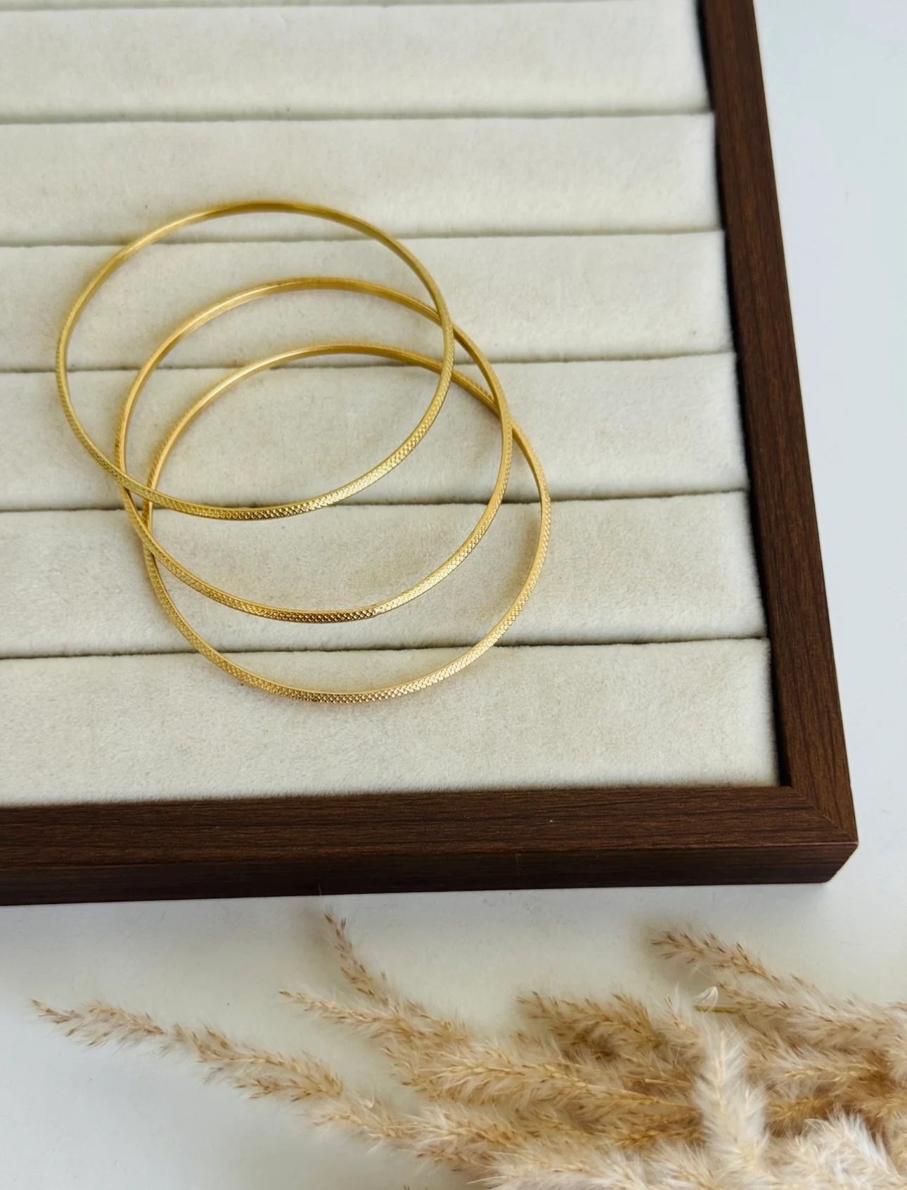 Mira Gold Stack (set of 3 pc bangle)