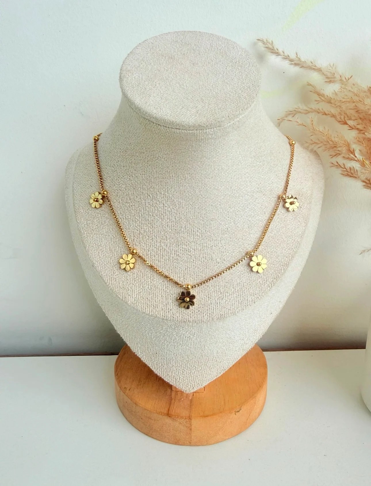 Charming necklace
