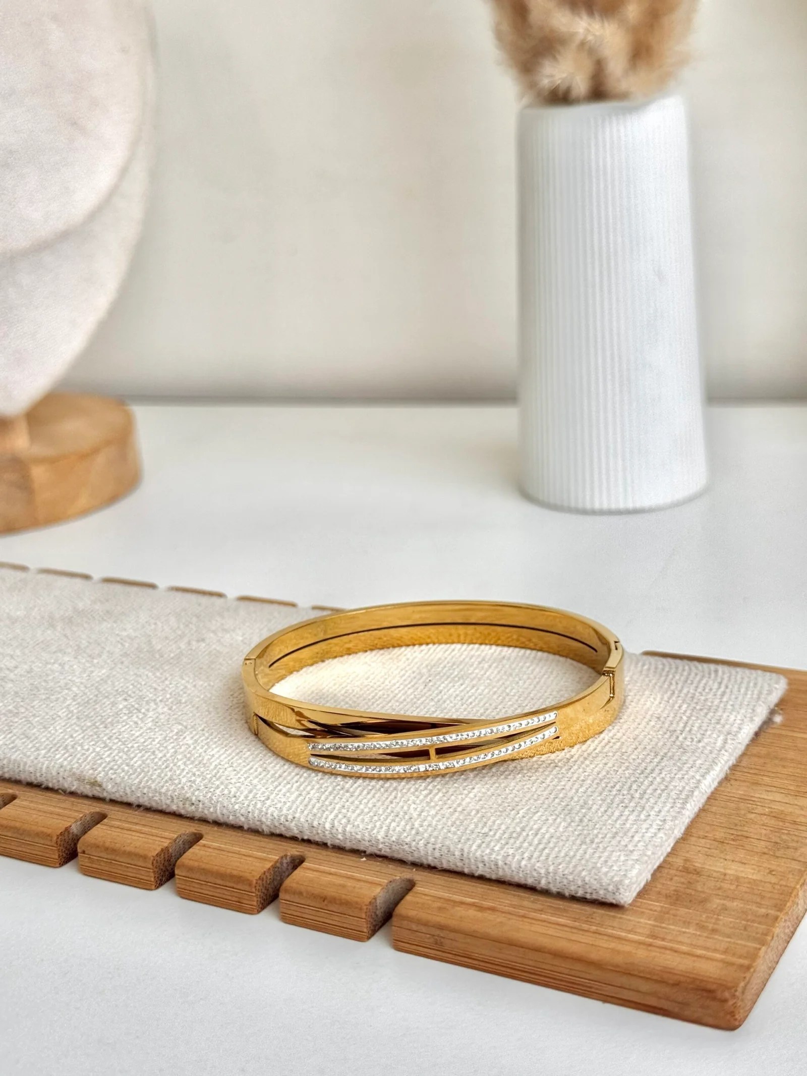 Aura luxe bangle
