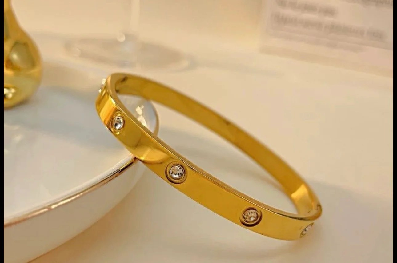 Cartier bangle