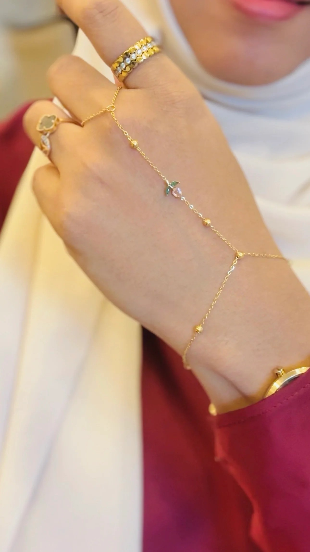 Rhea Hand Chain