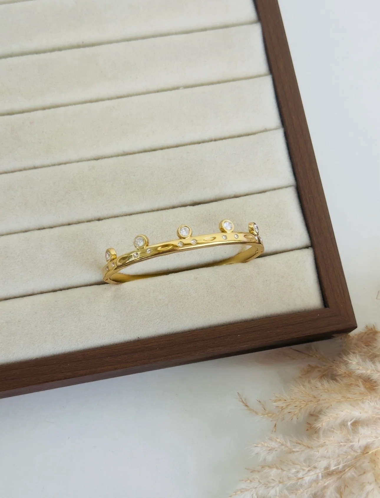 Ivy Bloom  bangle(2.2 size )