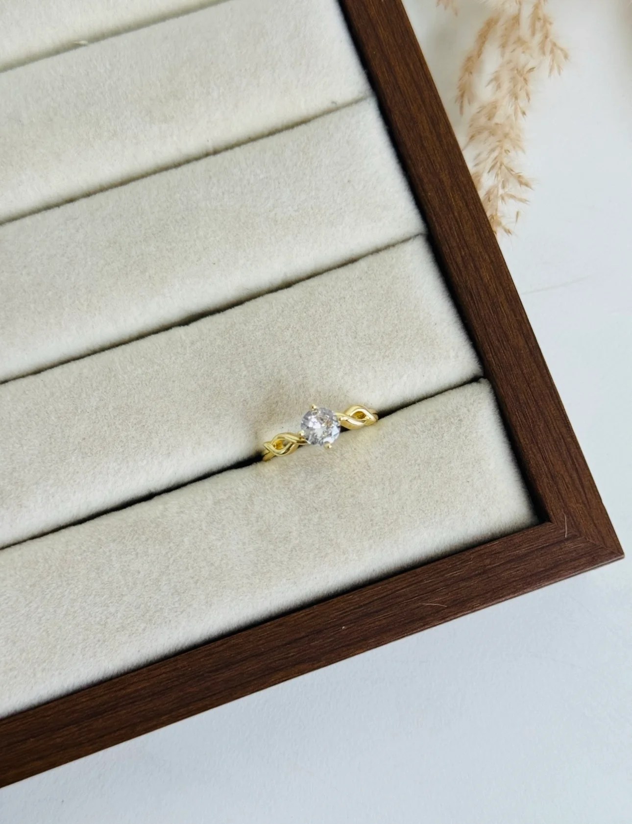 Divine Aura Ring