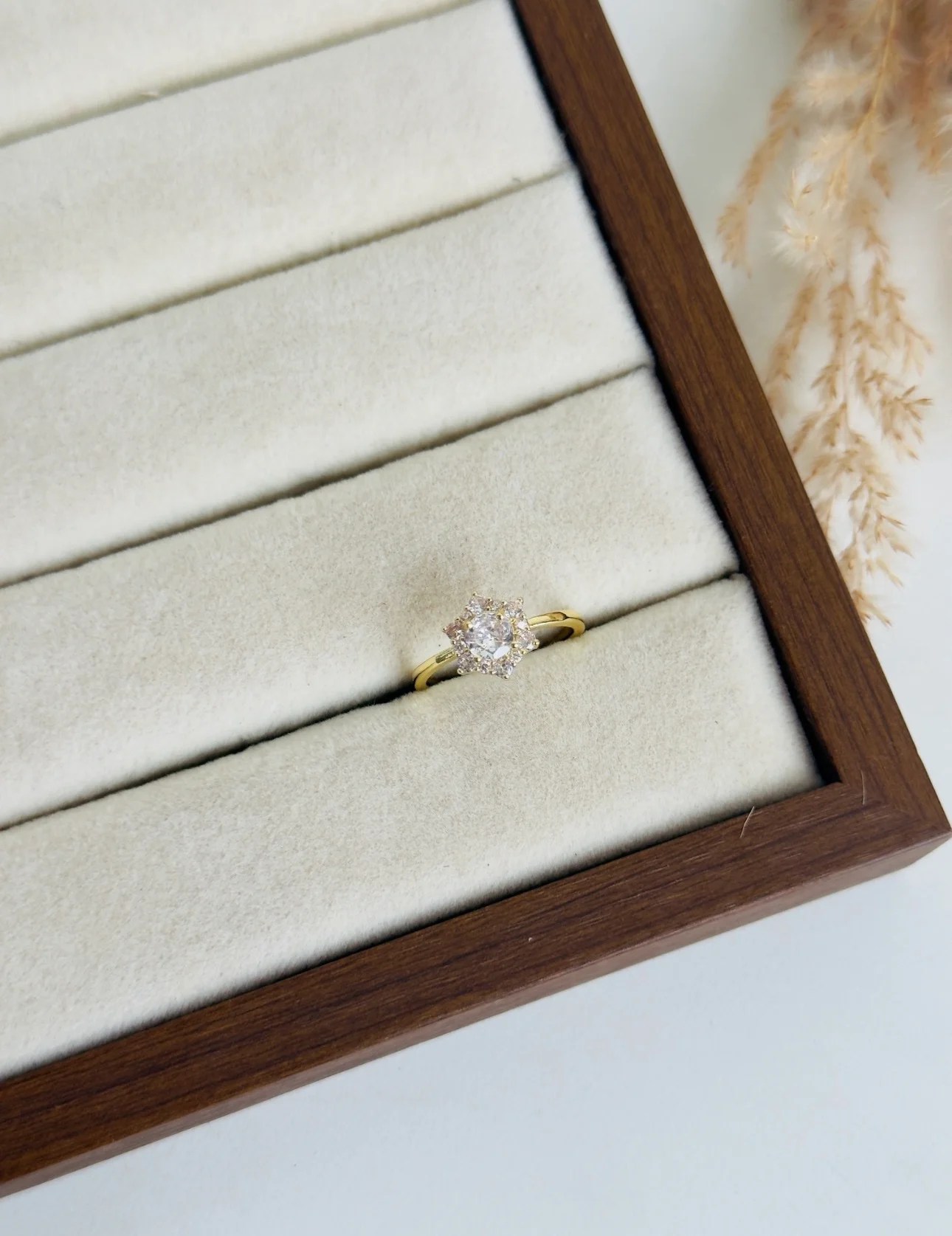 Aurelia Ring