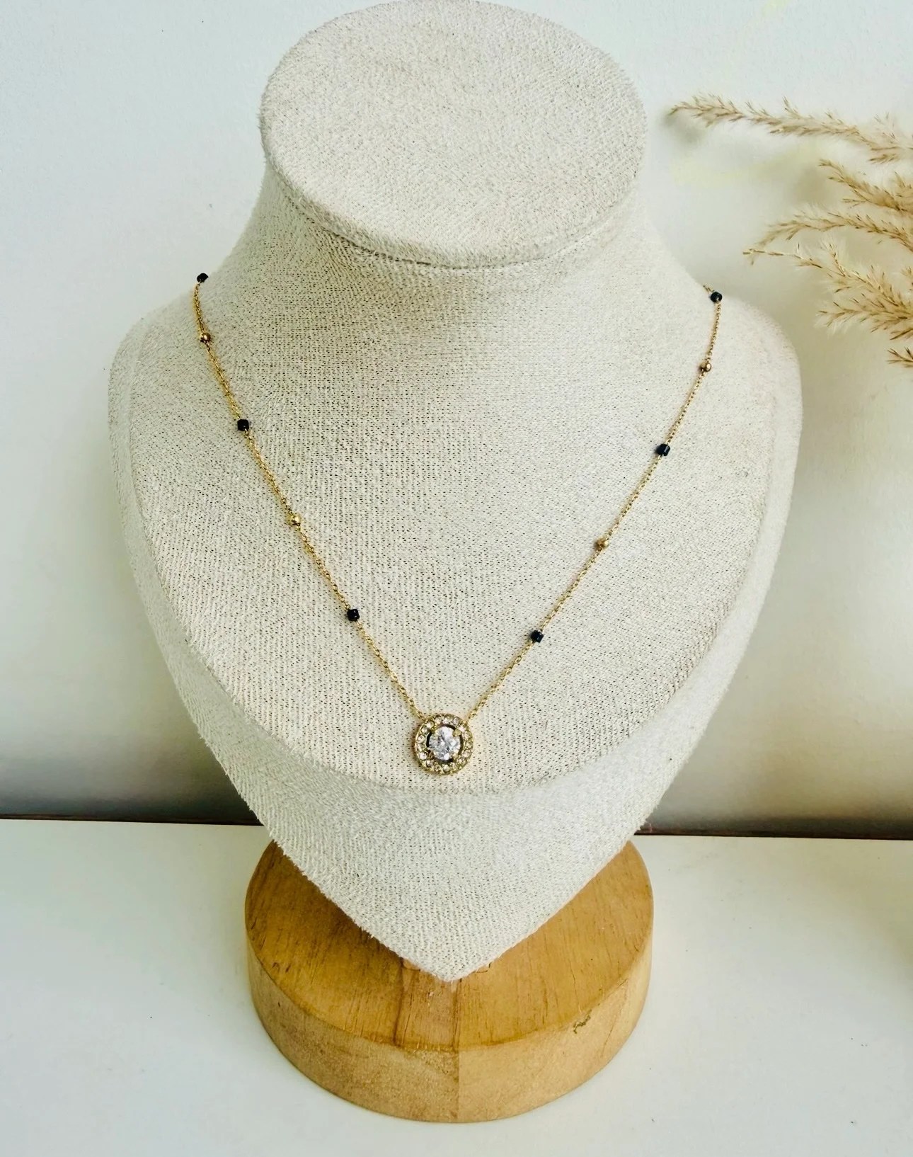 Celestia Noir Necklace