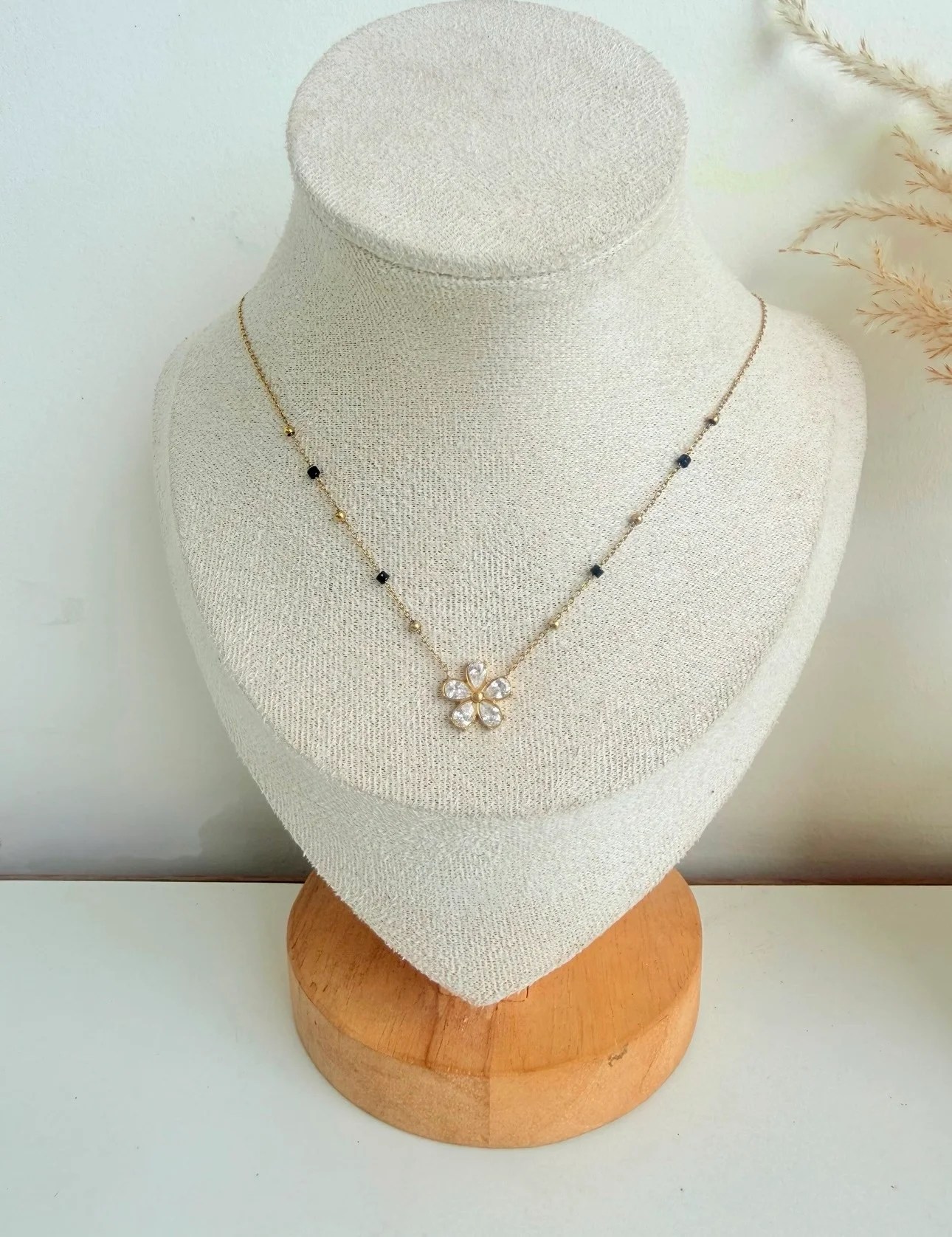 Elysian Noir Necklace