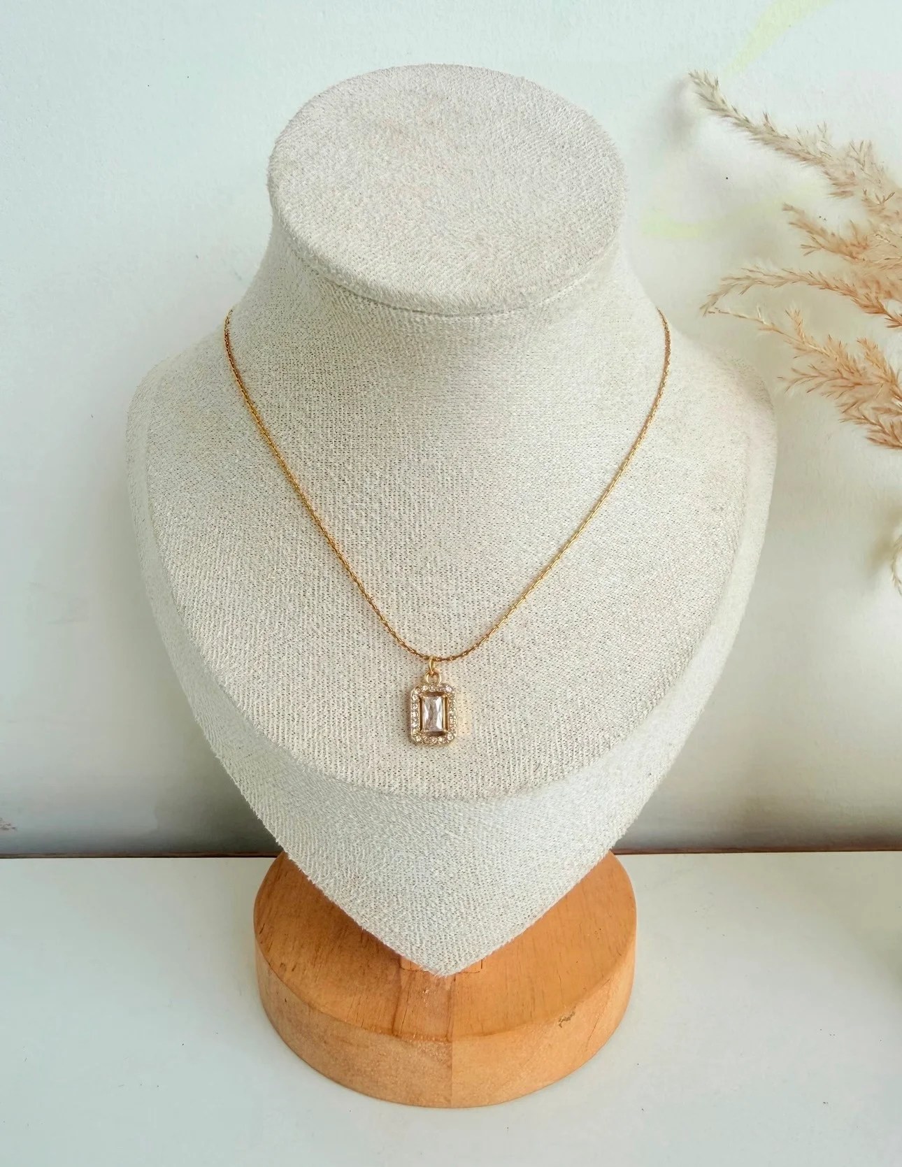 Solenne Chain