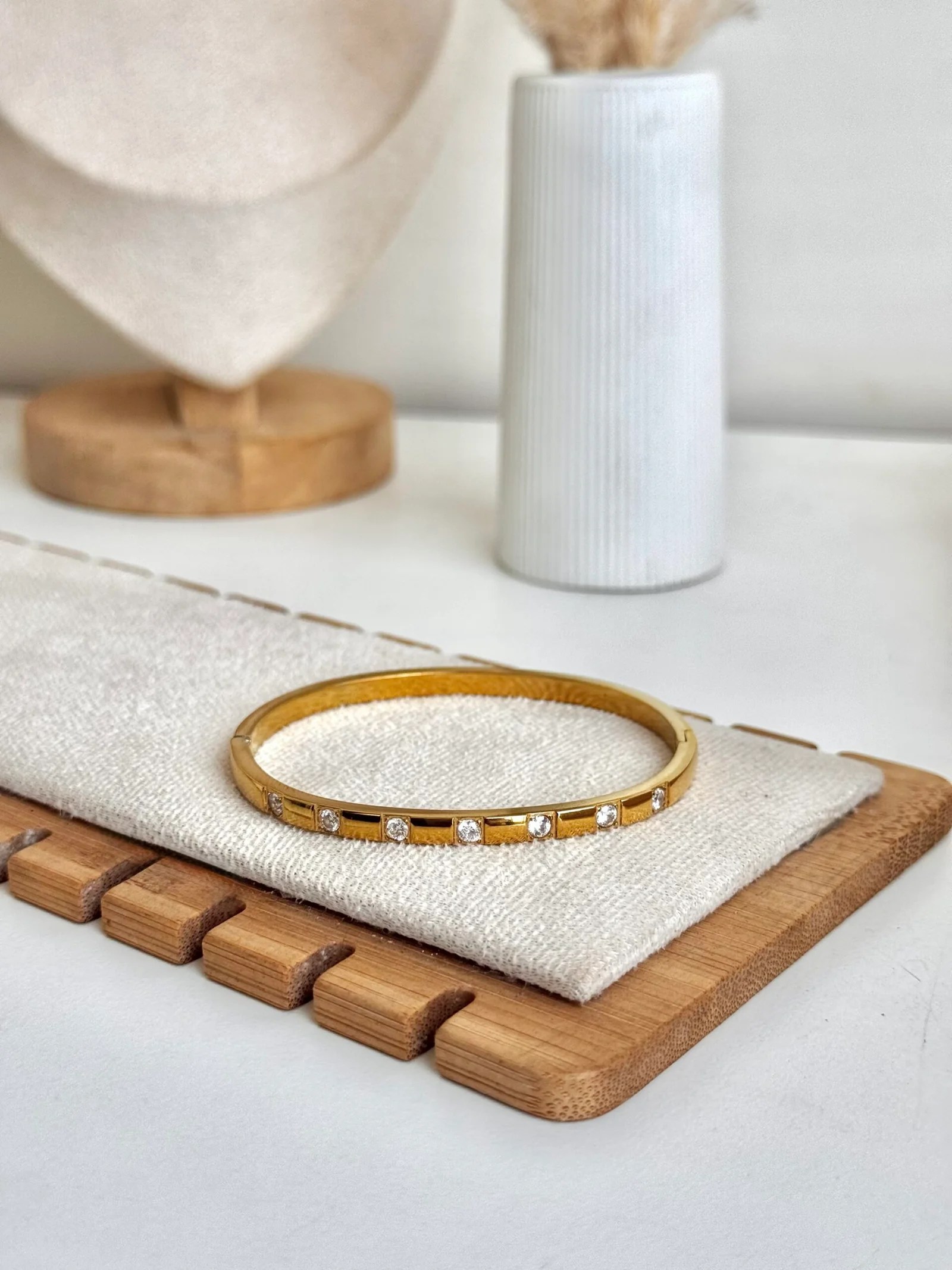Mira Luxe Bangle