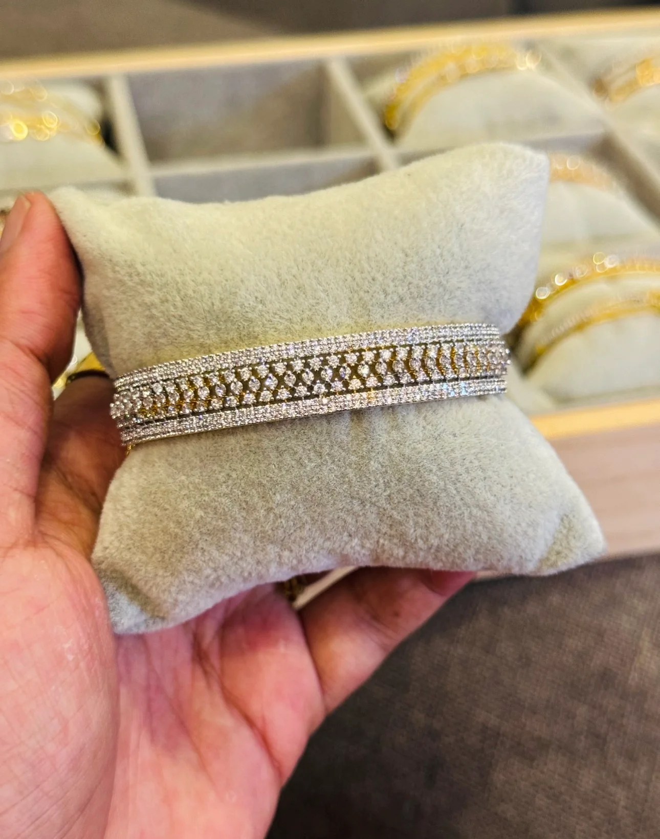 Diamond Replica Shimmer Clip Bangle