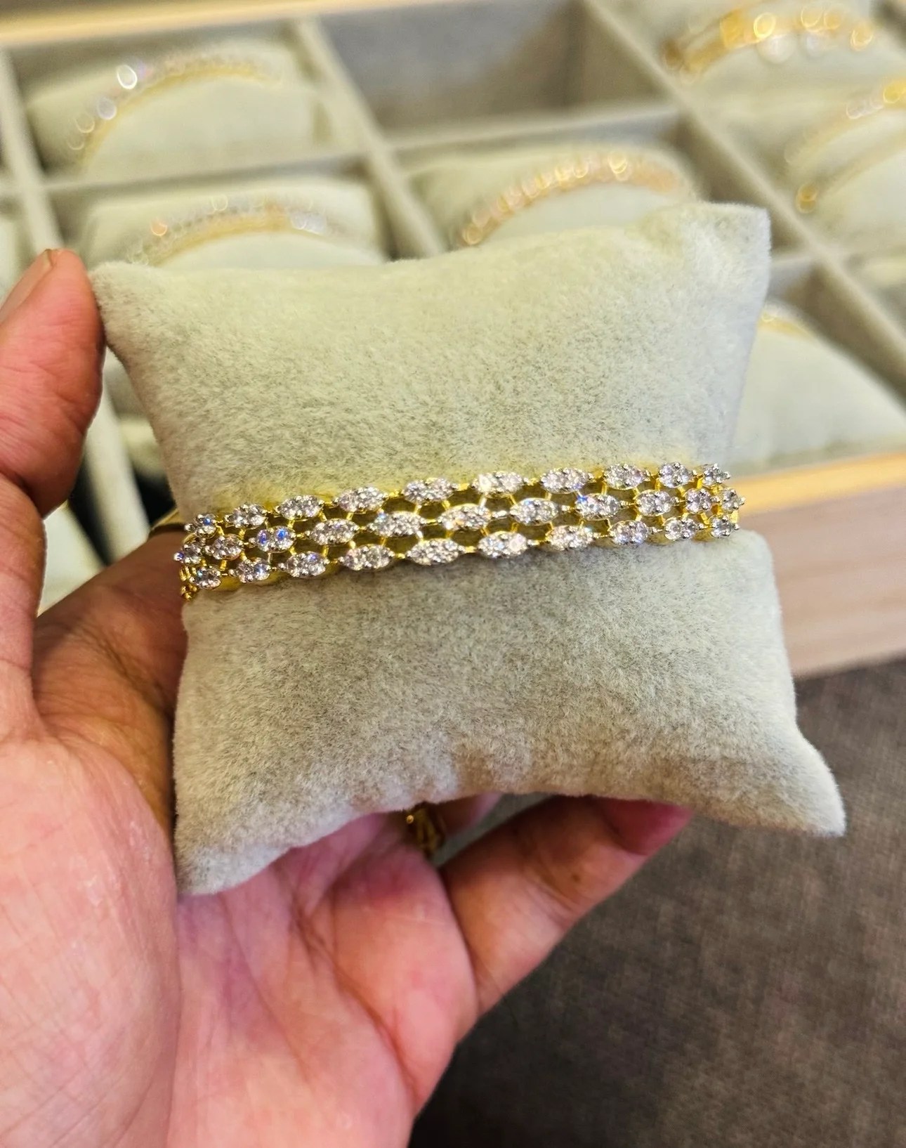 Diamond Replica Glitz Clip Bangle