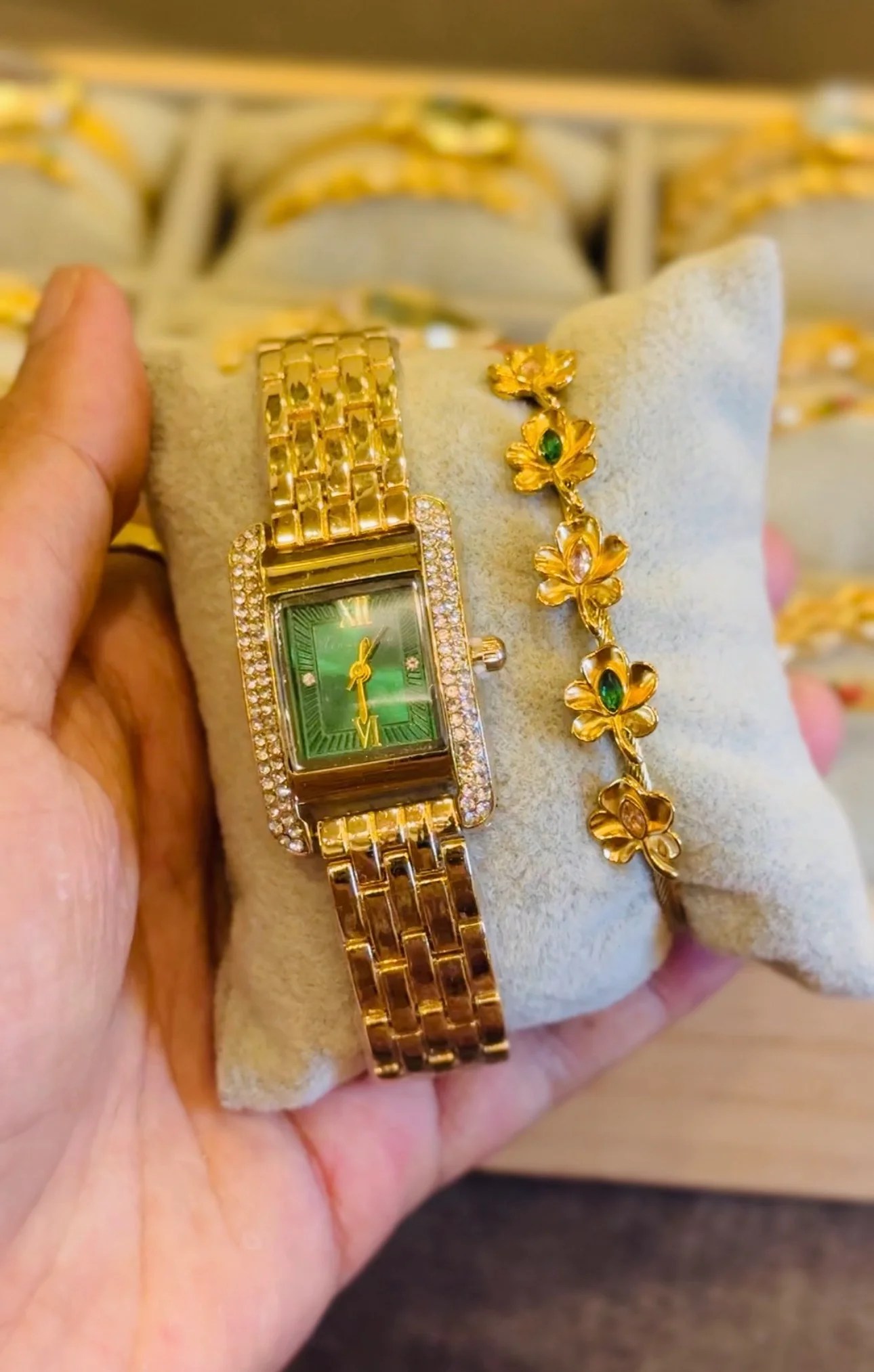 Avielle Watch