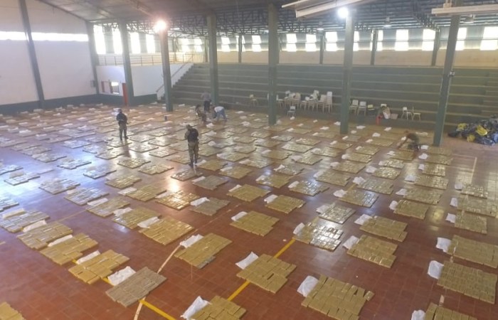 ? Prefectura secuestró casi nueve toneladas de marihuana ocultas en un camión en Misiones durante un megaoperativo
