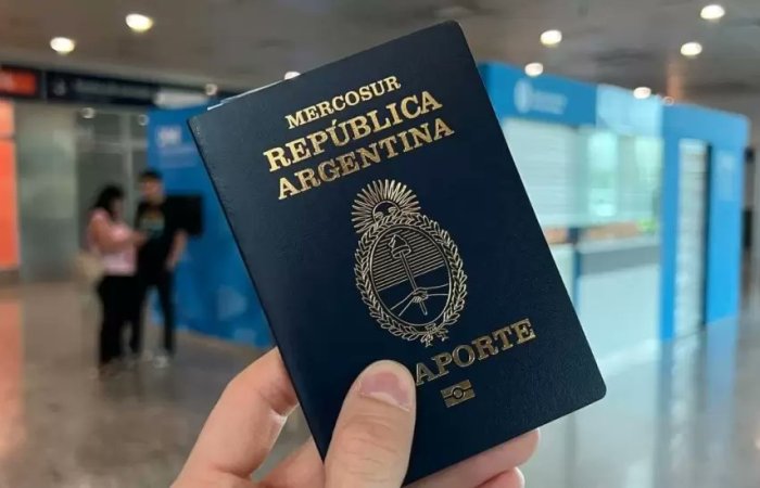 Ahora se podrá autorizar a los hijos a salir del país directamente en el pasaporte