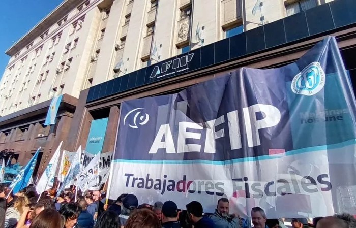 Sin aguinaldo en junio: ARCA patea el pago y los gremios denuncian atropello laboral