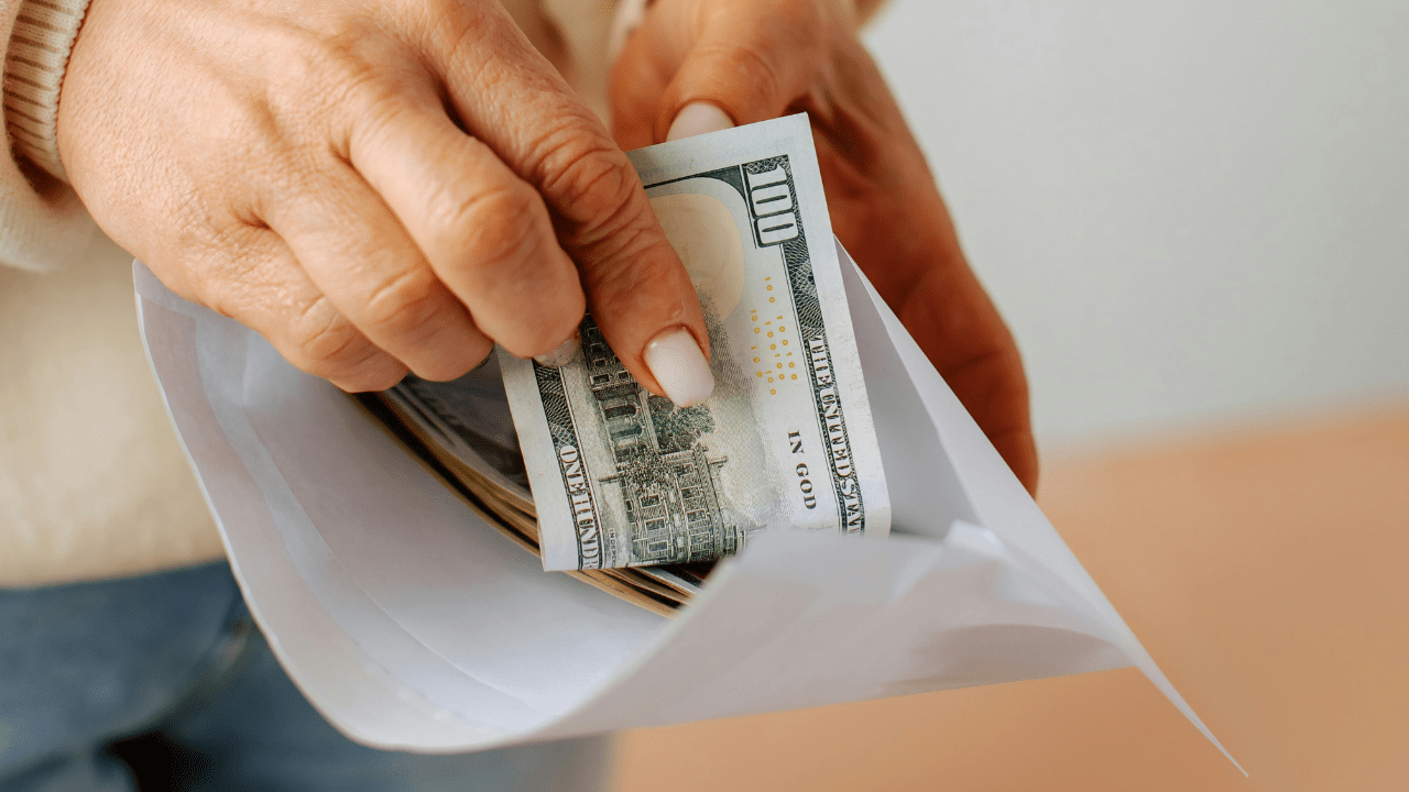 How to Save Using the Envelope Budgeting System