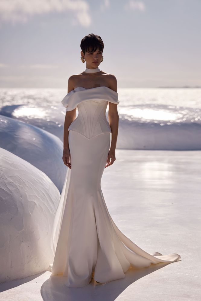 Floriane B Hanzin Medium - Artistic Retina Minimal Photos | Free Download