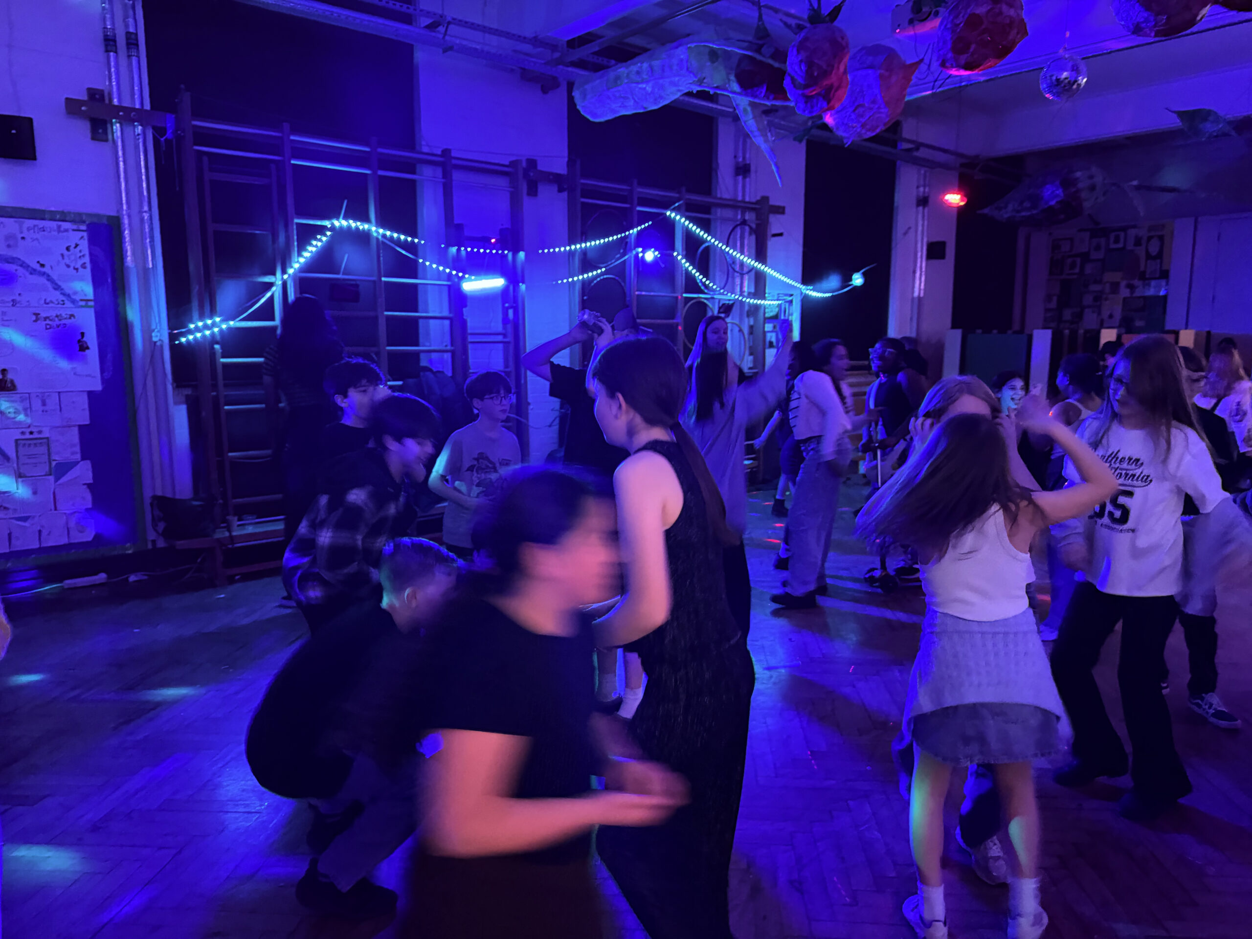 dancing kids