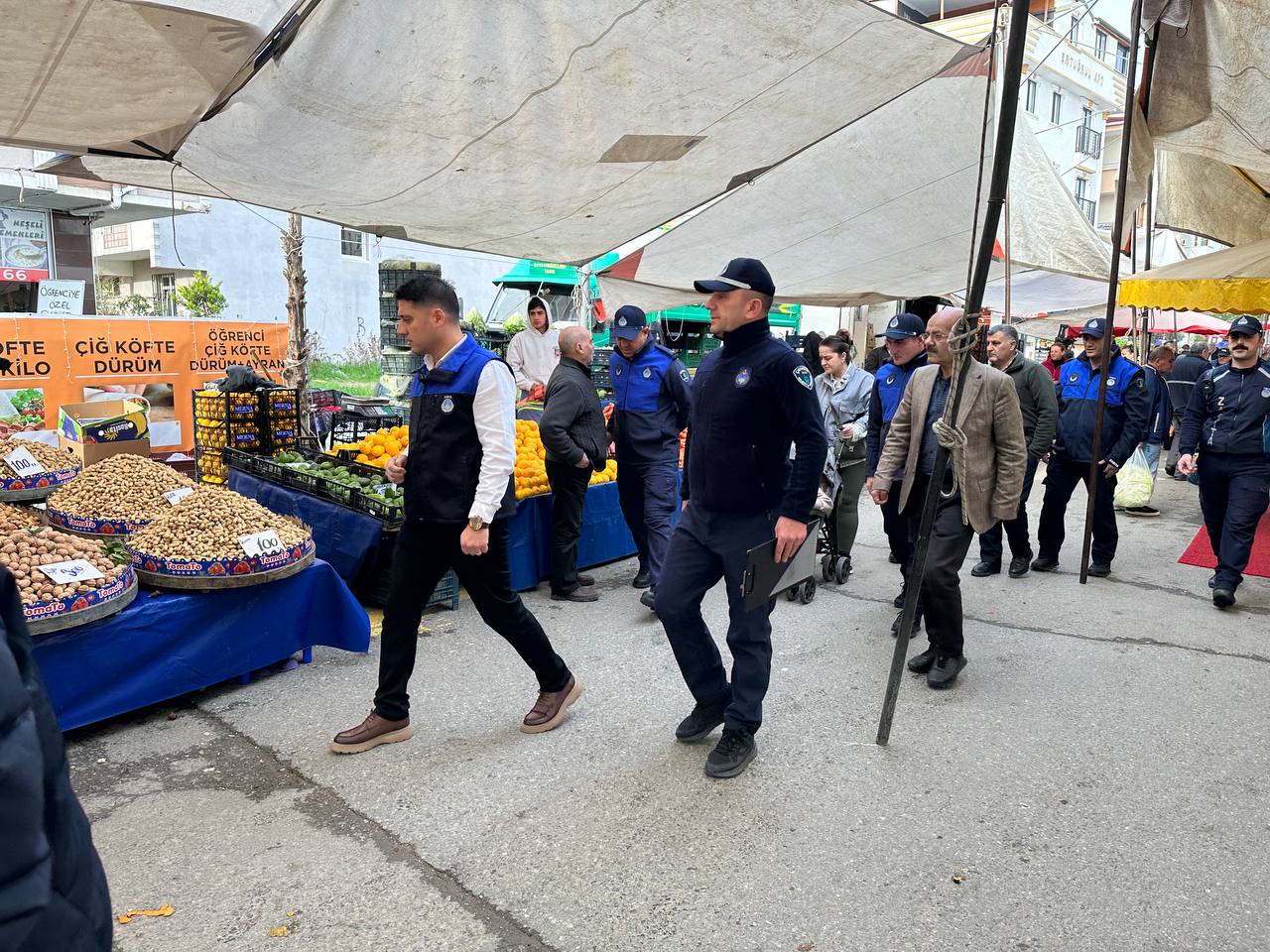 Çayırova'da Zabıta Ekipleri Pazar Denetiminde!